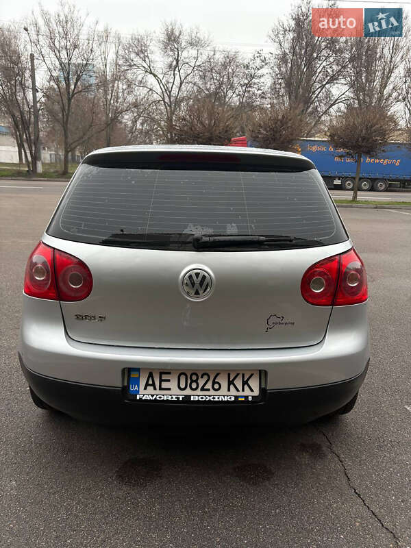 Хэтчбек Volkswagen Golf 2003 в Днепре