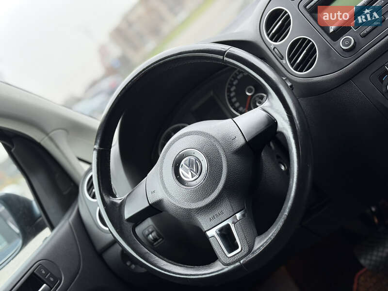 Хэтчбек Volkswagen Golf 2009 в Владимире