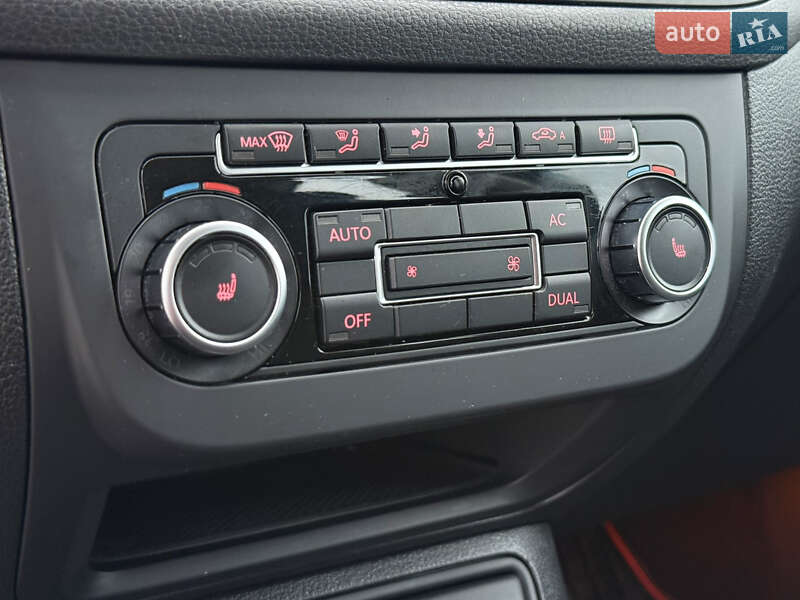 Хэтчбек Volkswagen Golf 2009 в Владимире