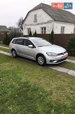 Универсал Volkswagen Golf 2018 в Любомле