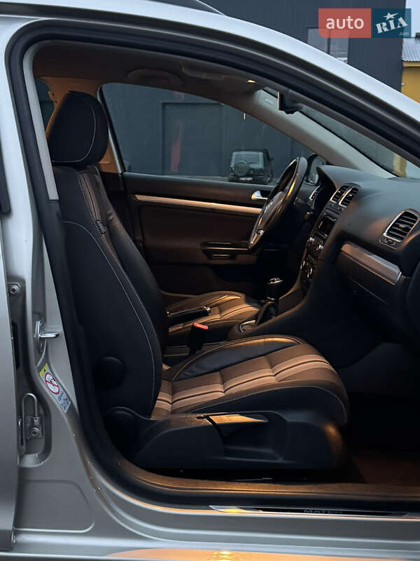 Универсал Volkswagen Golf 2012 в Черкассах