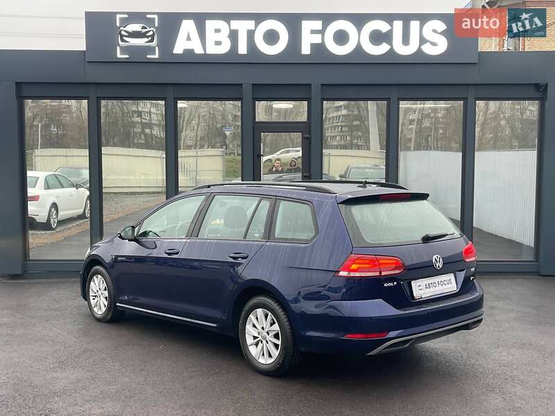 Універсал Volkswagen Golf 2017 в Києві