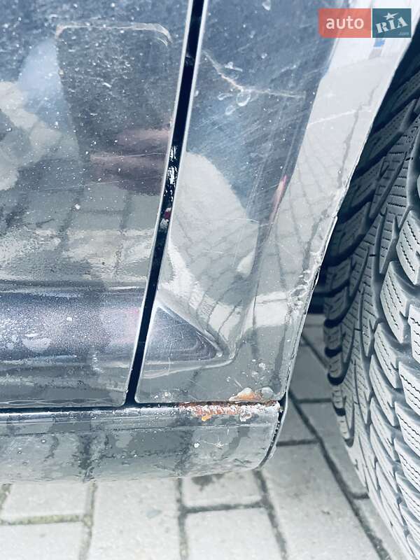 Хетчбек Volkswagen Golf 2002 в Коломиї