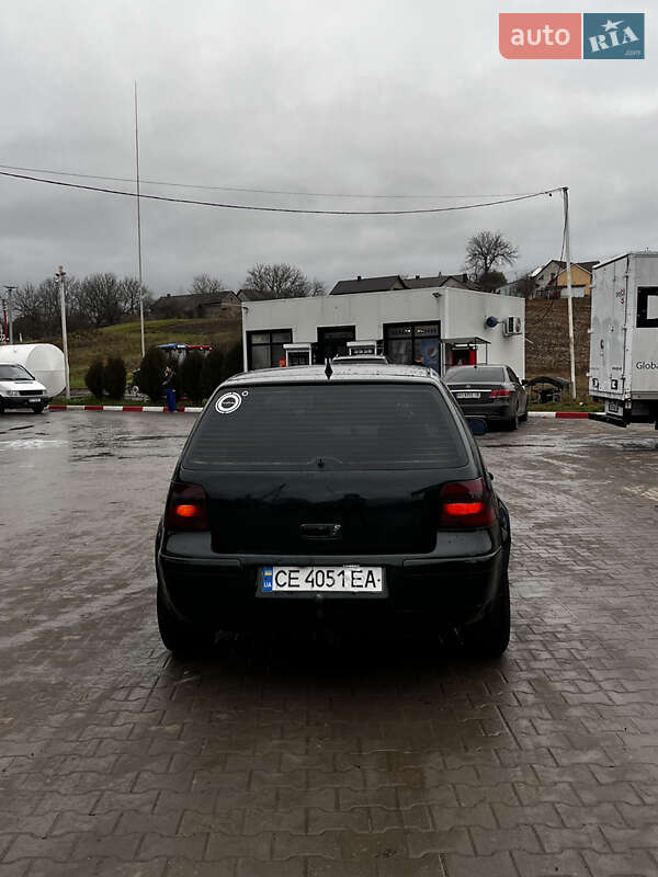 Хетчбек Volkswagen Golf 1999 в Чернівцях