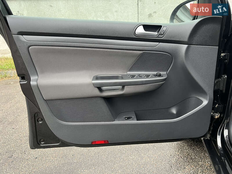 Хэтчбек Volkswagen Golf 2007 в Киеве фото 8 Хэтчбек Volkswagen Golf 2007 в Киеве
