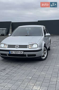 Хэтчбек Volkswagen Golf 2000 в Самборе
