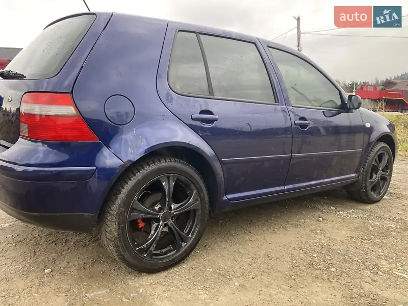 Volkswagen Golf 2003