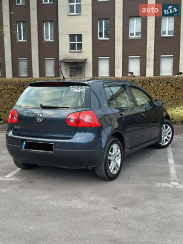 Хетчбек Volkswagen Golf 2008 в Кам'янському