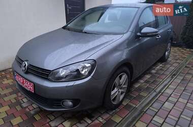 Хетчбек Volkswagen Golf 2009 в Охтирці