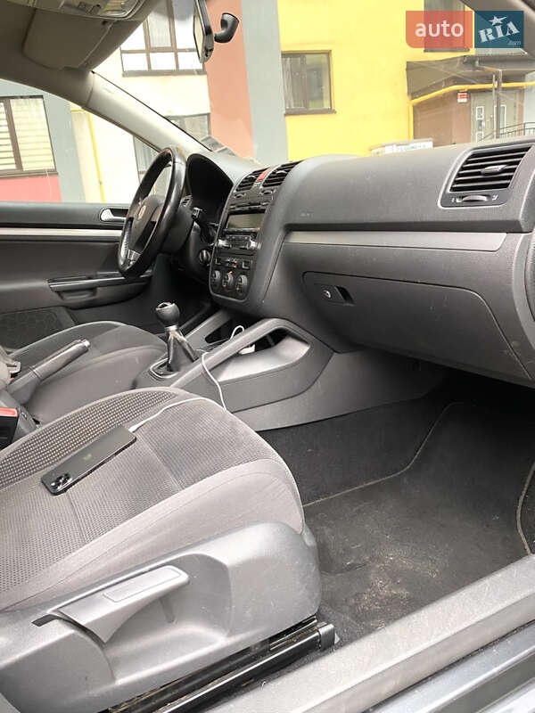 Универсал Volkswagen Golf 2009 в Тернополе