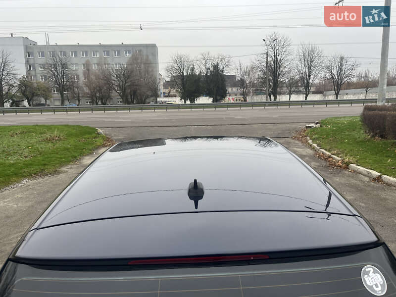 Хетчбек Volkswagen Golf 2015 в Дніпрі