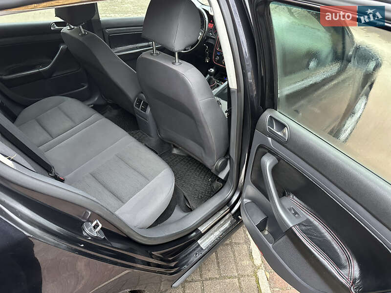 Хэтчбек Volkswagen Golf 2007 в Львове