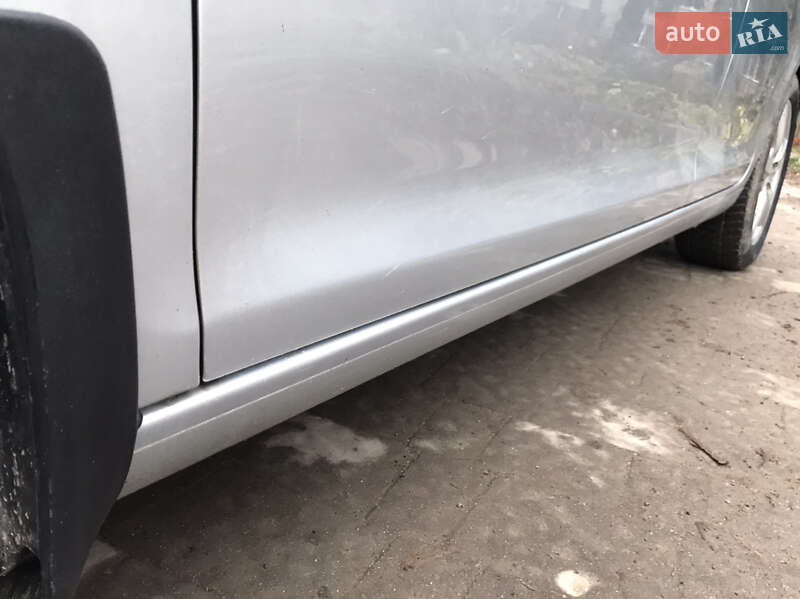 Універсал Volkswagen Golf 2010 в Львові