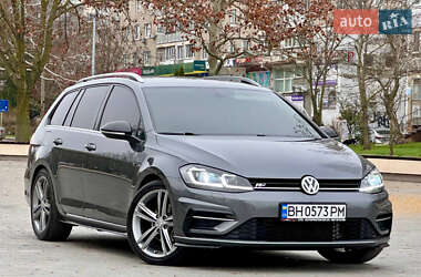 Універсал Volkswagen Golf 2017 в Южному