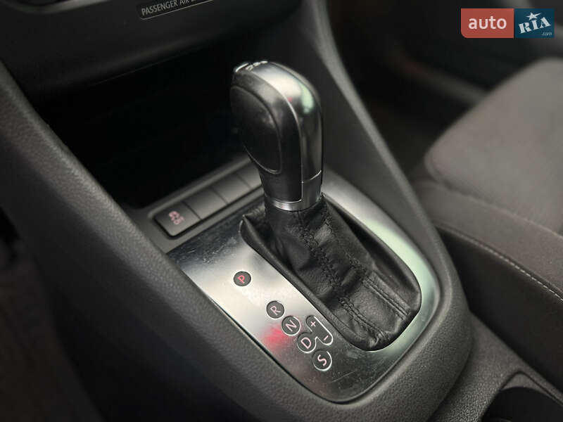 Хэтчбек Volkswagen Golf 2012 в Киеве фото 10 Хэтчбек Volkswagen Golf 2012 в Киеве