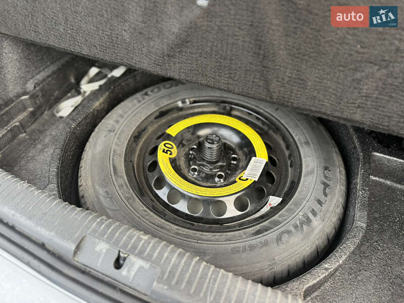 Хэтчбек Volkswagen Golf 2012 в Киеве фото 9 Хэтчбек Volkswagen Golf 2012 в Киеве