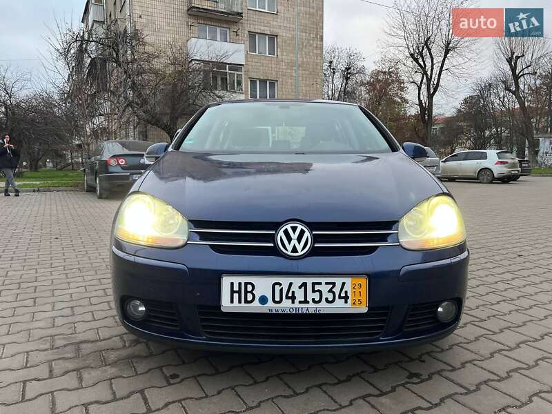 Хэтчбек Volkswagen Golf 2006 в Луцке