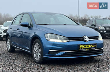 Хэтчбек Volkswagen Golf 2017 в Львове