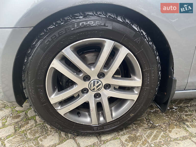 Хэтчбек Volkswagen Golf 2010 в Кропивницком фото 8 Хэтчбек Volkswagen Golf 2010 в Кропивницком