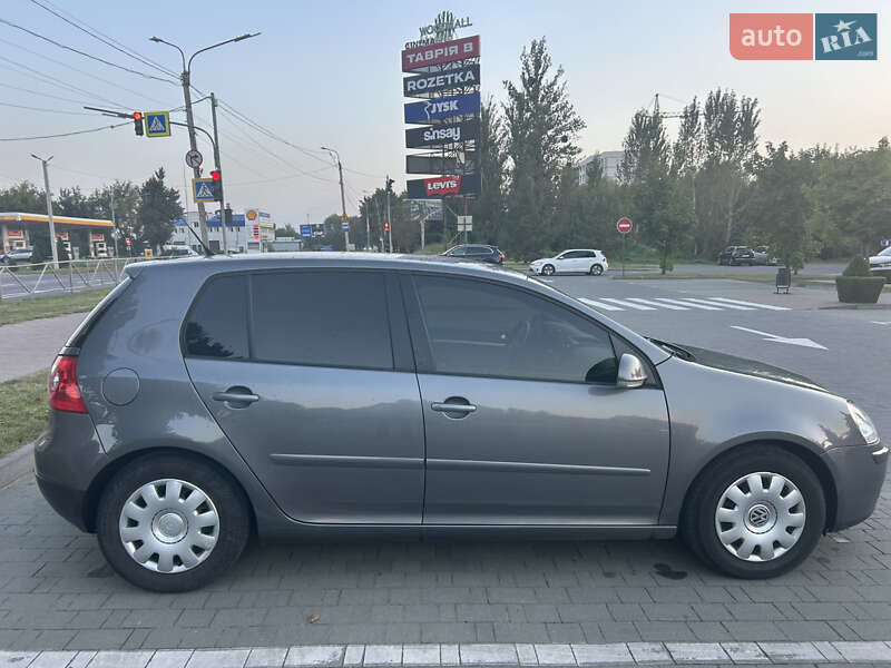 Хэтчбек Volkswagen Golf 2008 в Хмельницком