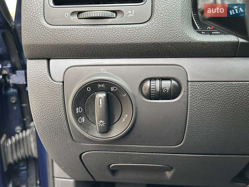 Хэтчбек Volkswagen Golf 2008 в Ровно фото 29 Хэтчбек Volkswagen Golf 2008 в Ровно