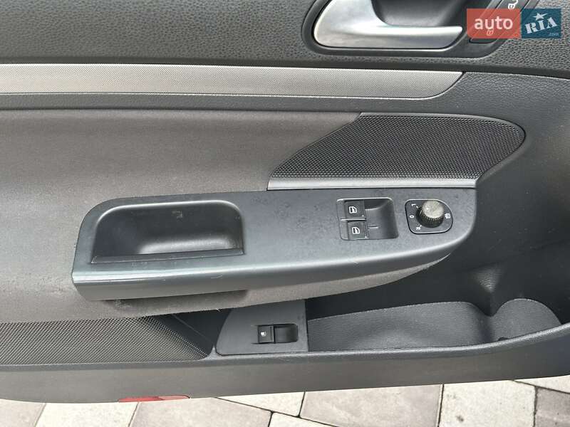 Хэтчбек Volkswagen Golf 2008 в Ровно фото 20 Хэтчбек Volkswagen Golf 2008 в Ровно