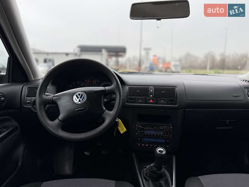 Хэтчбек Volkswagen Golf 2003 в Черновцах фото 38 Хэтчбек Volkswagen Golf 2003 в Черновцах