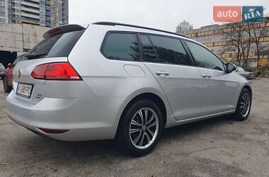 Універсал Volkswagen Golf 2015 в Києві