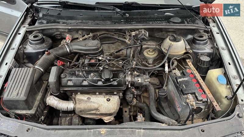 Хэтчбек Volkswagen Golf 1994 в Дунаевцах