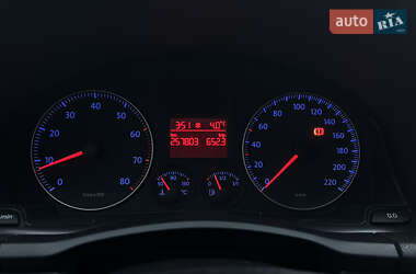 Хетчбек Volkswagen Golf 2005 в Києві