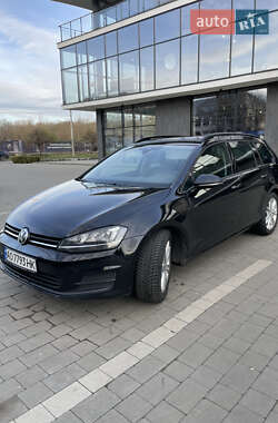 Универсал Volkswagen Golf 2016 в Ужгороде