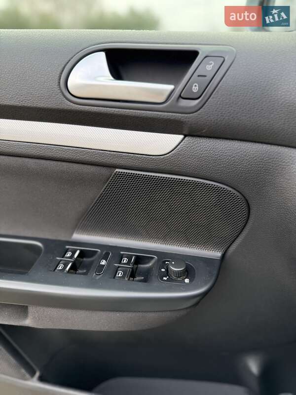 Універсал Volkswagen Golf 2012 в Луцьку фото 18 Універсал Volkswagen Golf 2012 в Луцьку