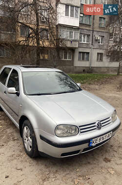 Хетчбек Volkswagen Golf 2001 в Кам'янському
