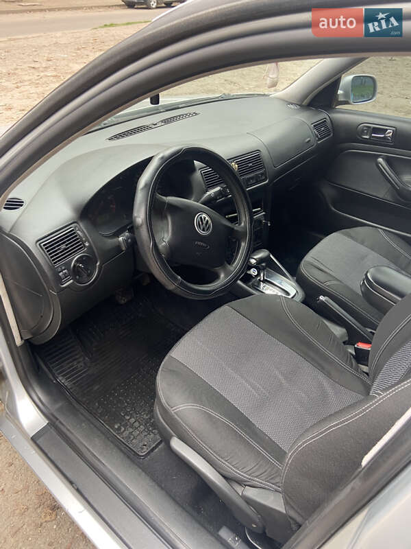 Хэтчбек Volkswagen Golf 2001 в Каменском фото 12 Хэтчбек Volkswagen Golf 2001 в Каменском