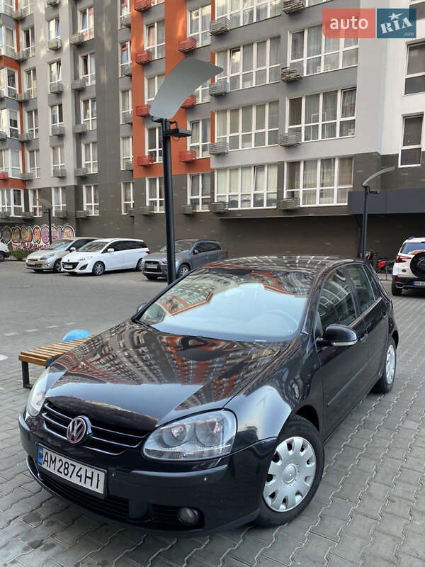 Volkswagen Golf 2004