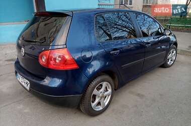 Хэтчбек Volkswagen Golf 2004 в Харькове