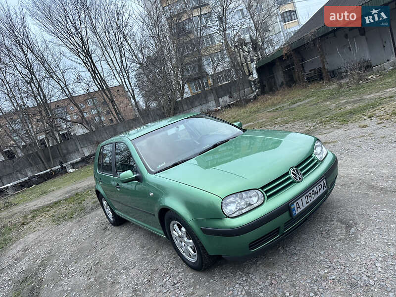 Volkswagen Golf 2000