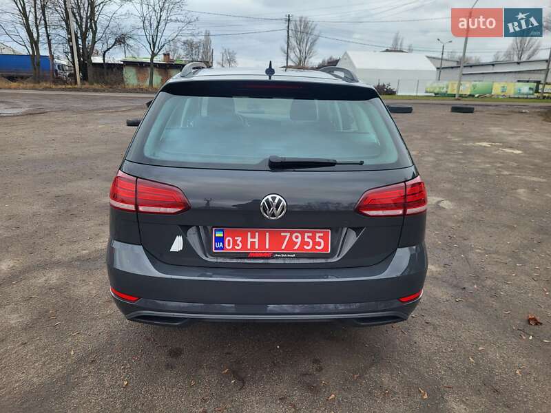 Универсал Volkswagen Golf 2018 в Нововолынске