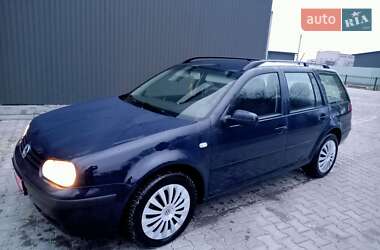 Універсал Volkswagen Golf 2001 в Тернополі
