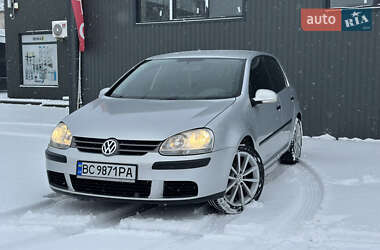 Хэтчбек Volkswagen Golf 2005 в Львове