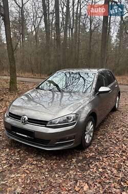 Хэтчбек Volkswagen Golf 2013 в Киеве