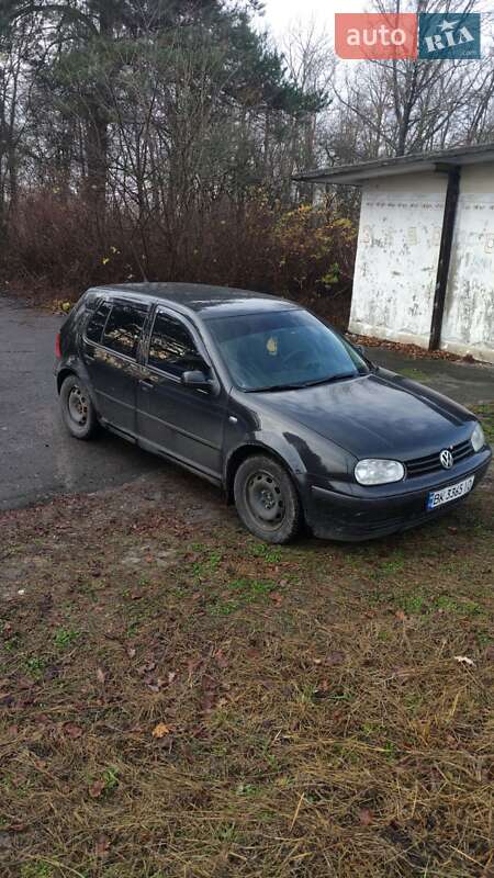 Volkswagen Golf 2002