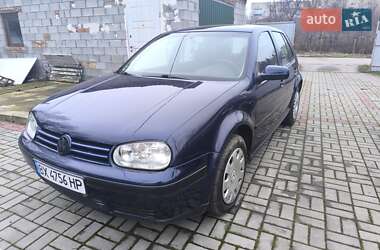 Хэтчбек Volkswagen Golf 2001 в Красилове