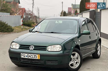 Хэтчбек Volkswagen Golf 2002 в Тернополе