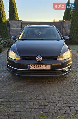 Универсал Volkswagen Golf 2017 в Луцке