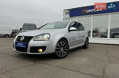 Хэтчбек Volkswagen Golf 2008 в Киеве