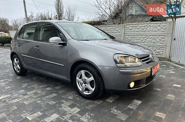 Хетчбек Volkswagen Golf 2008 в Дубні