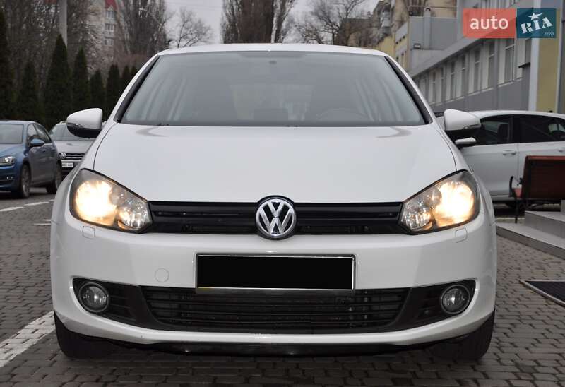 Хэтчбек Volkswagen Golf 2011 в Одессе