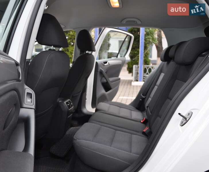 Хэтчбек Volkswagen Golf 2011 в Одессе