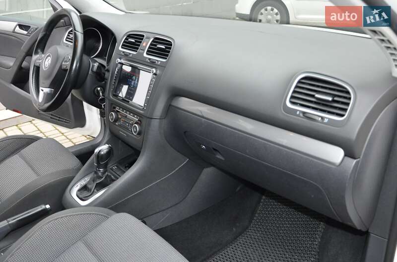 Хэтчбек Volkswagen Golf 2011 в Одессе